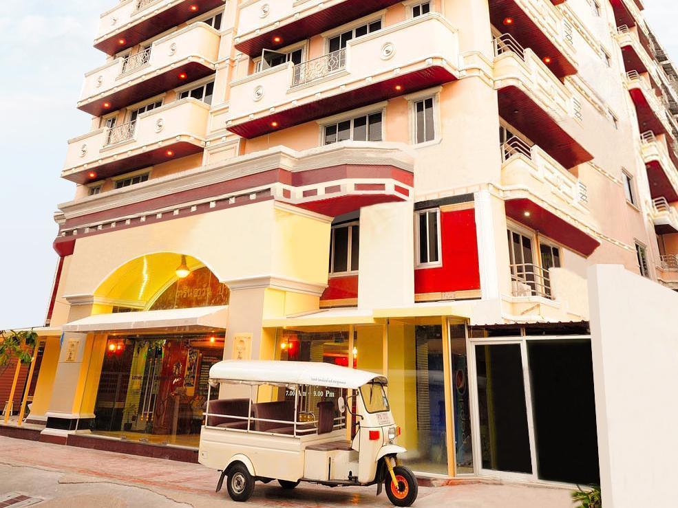 Oyo 796 Paradise Sukhumvit Hotel Bangkok Exterior photo